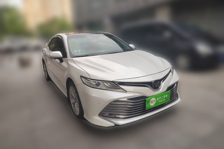 Used Toyota Camry 2019 2.5G Luxury Edition China VI Standard Front Right 45 Deg