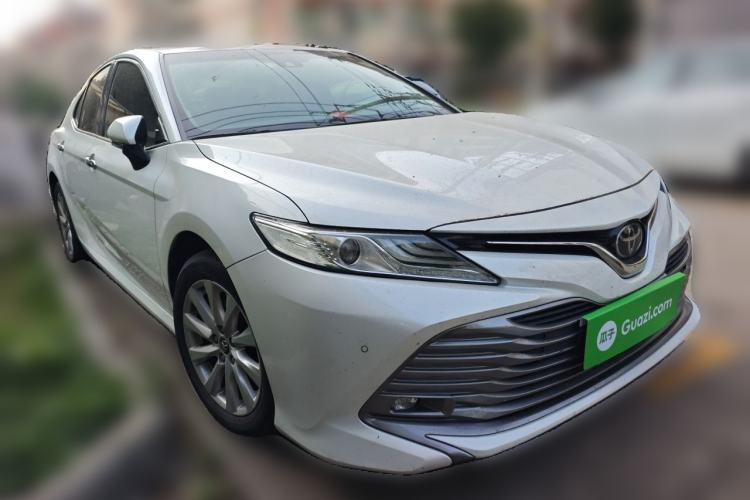 Used Toyota Camry 2019 2.0G Luxury Edition China VI Standard Front Right 45 Deg