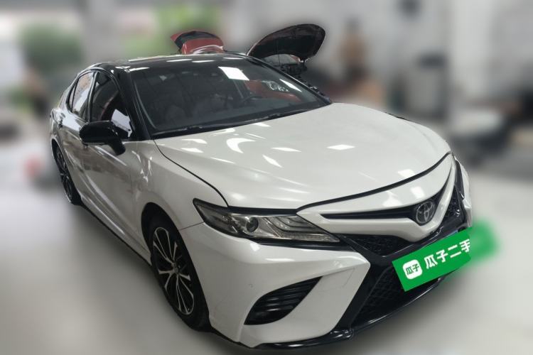Used Toyota Camry 2019 2.5S FENGSHANG Version China VI Standard Front Right 45 Deg