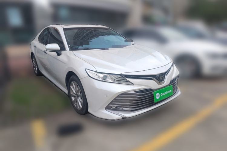 Used Toyota Camry 2019 2.0G Luxury Edition China VI Standard Front Right 45 Deg