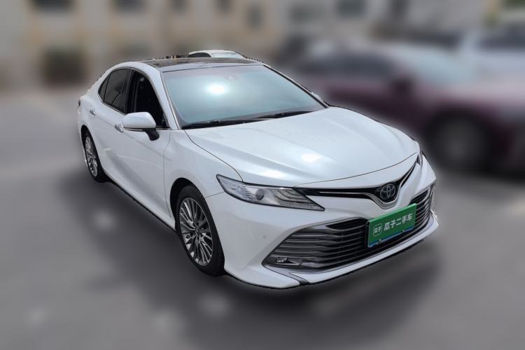 Used Toyota Camry 2019 Revised Version Dual-Engine 2.5 HG Luxury Edition Front Right 45 Deg