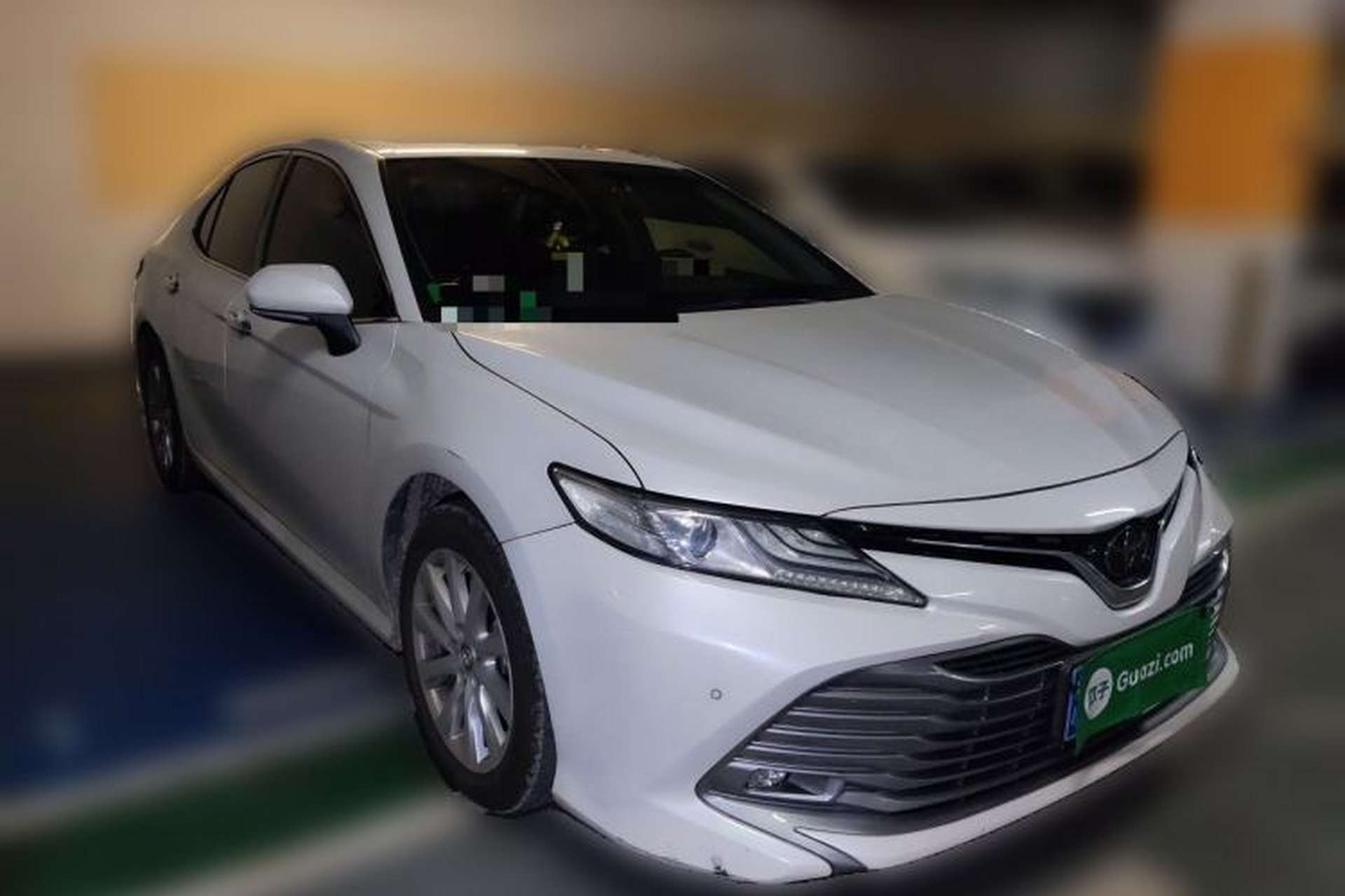 Used Toyota Camry 2019 Revised Version 2.0G Luxury Edition Front Right 45 Deg