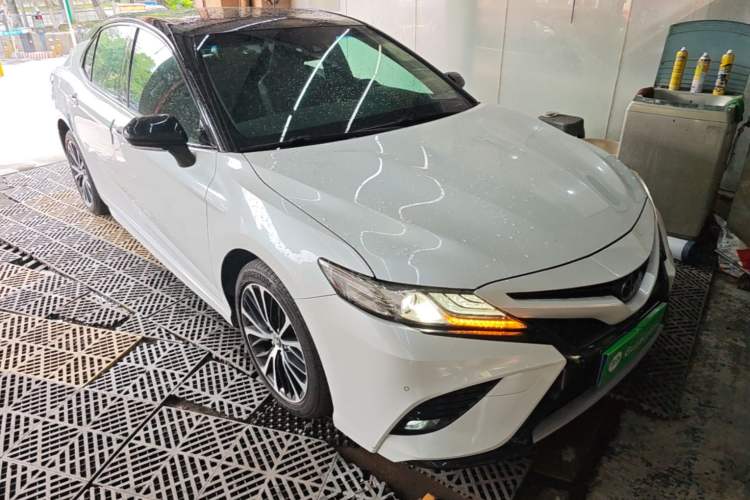 Used Toyota Camry 2019 2.5S FENGSHANG Version China VI Standard Front Right 45 Deg