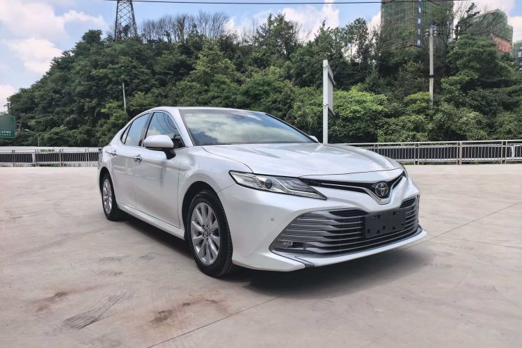 Used Toyota Camry 2019 2.0G Luxury Edition China V Standard Front Right 45 Deg
