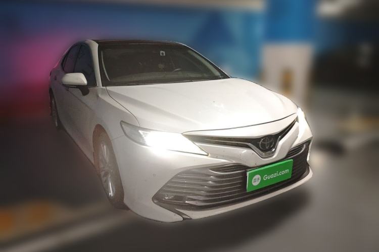Used Toyota Camry 2019 Revised Version 2.5G Luxury Edition Front Right 45 Deg