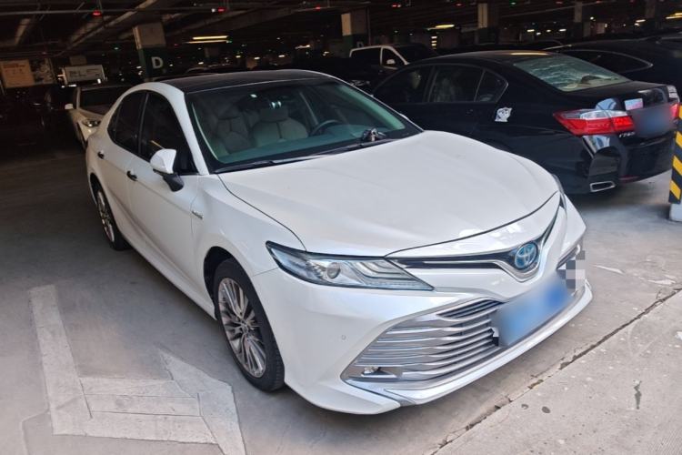 Used Toyota Camry 2019 Dual-Engine 2.5 HG Luxury Edition China VI Standard Front Right 45 Deg