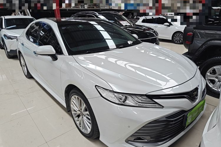 Used Toyota Camry 2019 Revised Version 2.5G Luxury Edition Front Right 45 Deg