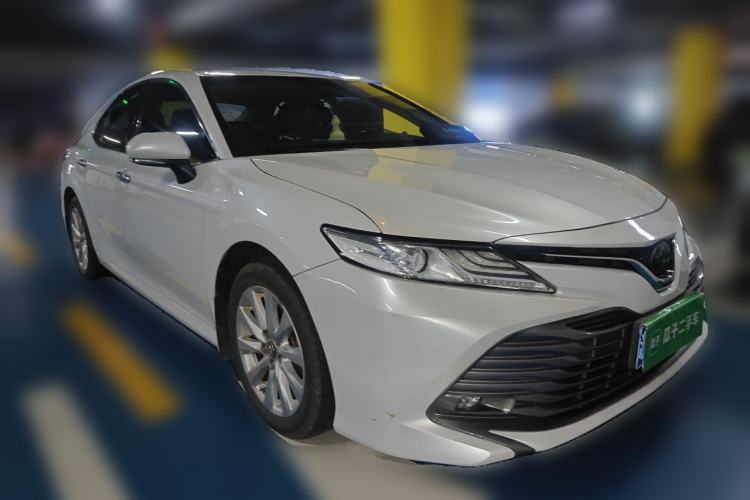 Used Toyota Camry 2019 2.0G Luxury Edition China VI Standard Front Right 45 Deg