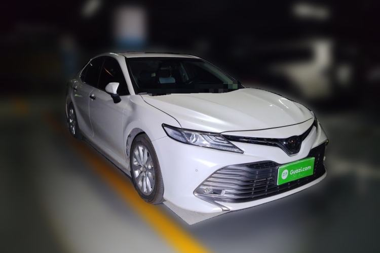 Used Toyota Camry 2019 2.0G Luxury Edition China VI Standard Front Right 45 Deg