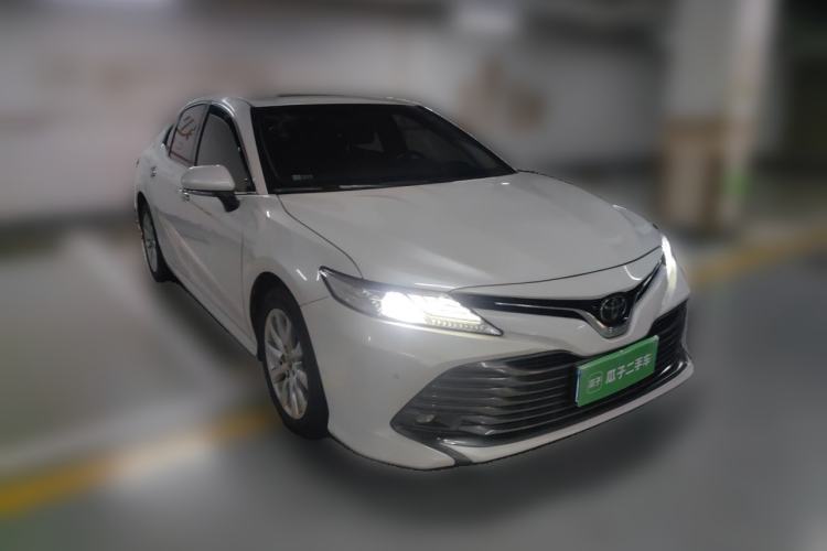 Used Toyota Camry 2019 2.0G Luxury Edition China VI Standard Front Right 45 Deg