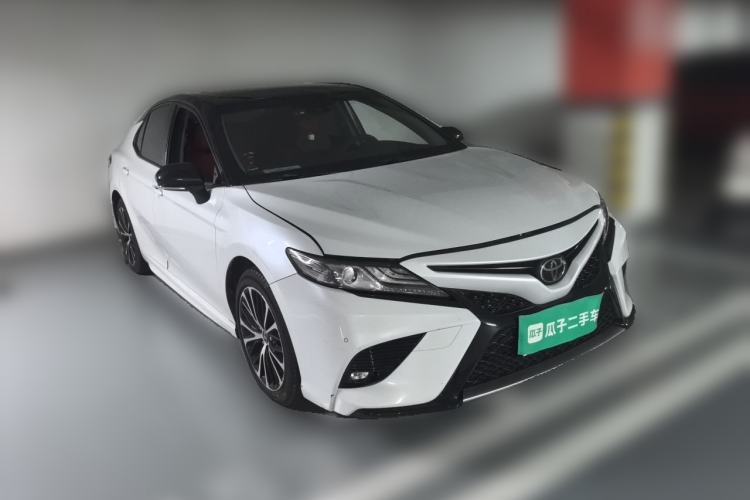 Used Toyota Camry 2019 2.5S FENGSHANG Version China VI Standard Front Right 45 Deg