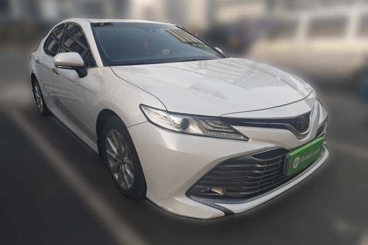 Used Toyota Camry 2019 2.0G Luxury Edition China V Standard Front Right 45 Deg