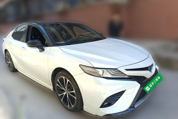 Used Toyota Camry 2019 2.5S FENGSHANG Version China VI Standard Front Right 45 Deg
