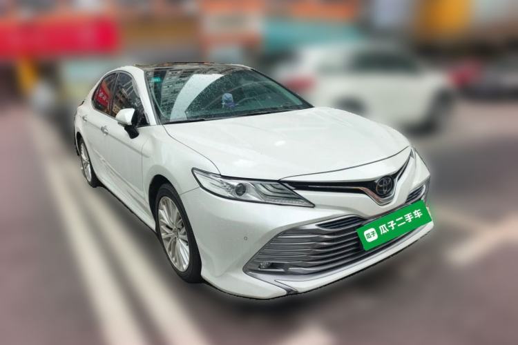 Used Toyota Camry 2019 2.5G Luxury Edition China VI Standard Front Right 45 Deg
