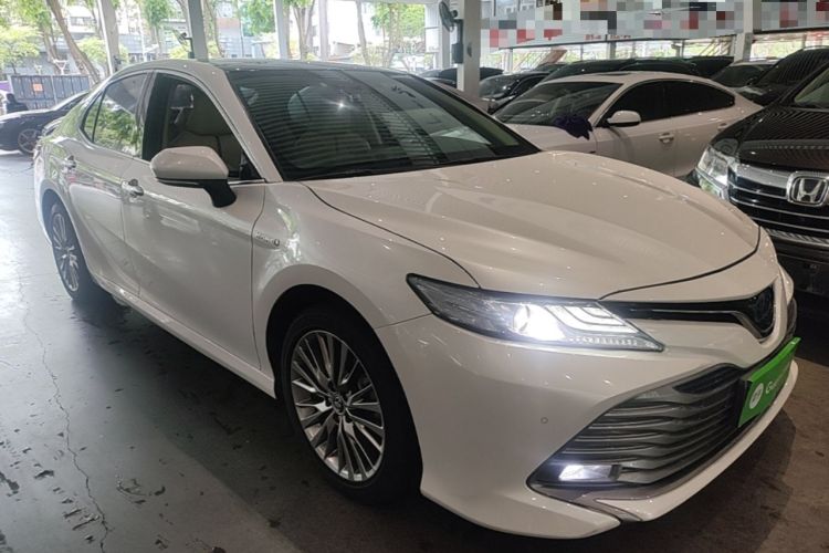 Used Toyota Camry 2019 Dual-Engine 2.5 HG Luxury Edition China VI Standard Front Right 45 Deg