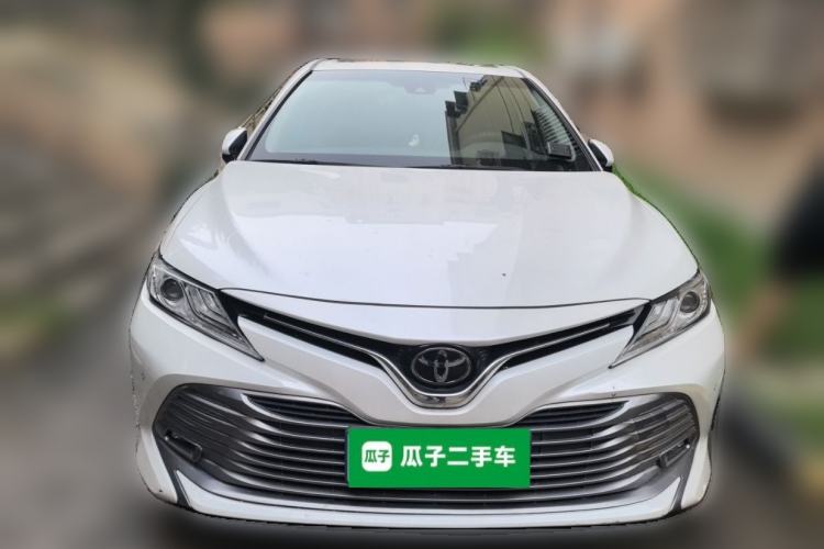 Used Toyota Camry 2019 Revised Version 2.0G Luxury Edition Front