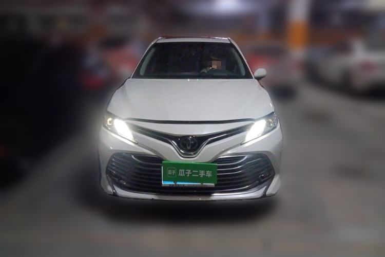 Used Toyota Camry 2019 Revised Version 2.0G Luxury Edition Front