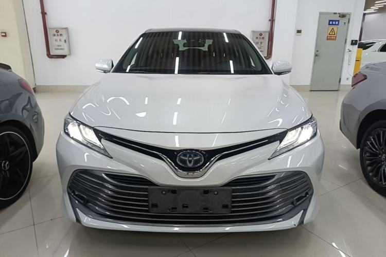Used Toyota Camry 2019 Revised Version Dual-Engine 2.5 HG Luxury Edition Front