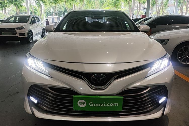 Used Toyota Camry 2019 Dual-Engine 2.5 HG Luxury Edition China VI Standard Front
