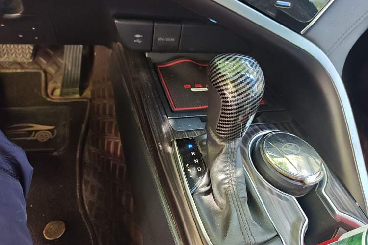 Used Toyota Camry 2019 2.5G Luxury Edition China VI Standard Gear Lever