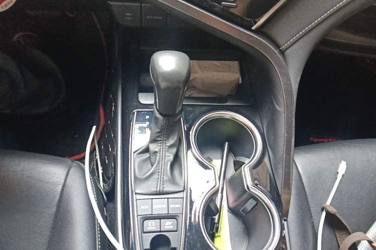 Used Toyota Camry 2019 2.5S FENGSHANG Version China VI Standard Gear Lever