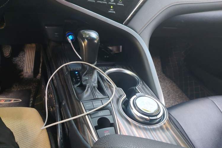 Used Toyota Camry 2019 2.5G Luxury Edition China VI Standard Gear Lever