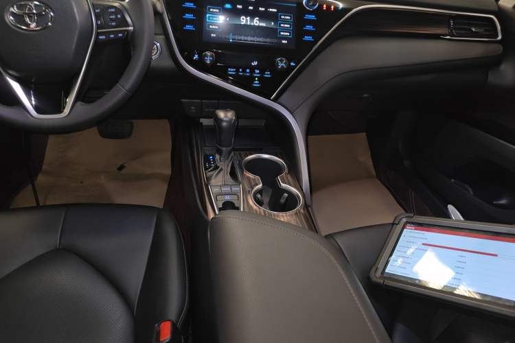 Used Toyota Camry 2019 Revised Version 2.5G Luxury Edition Gear Lever
