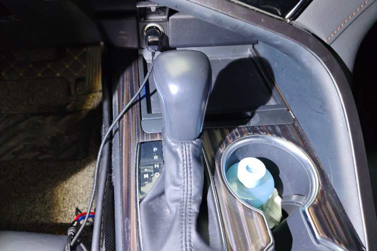 Used Toyota Camry 2019 2.0G Luxury Edition China VI Standard Gear Lever