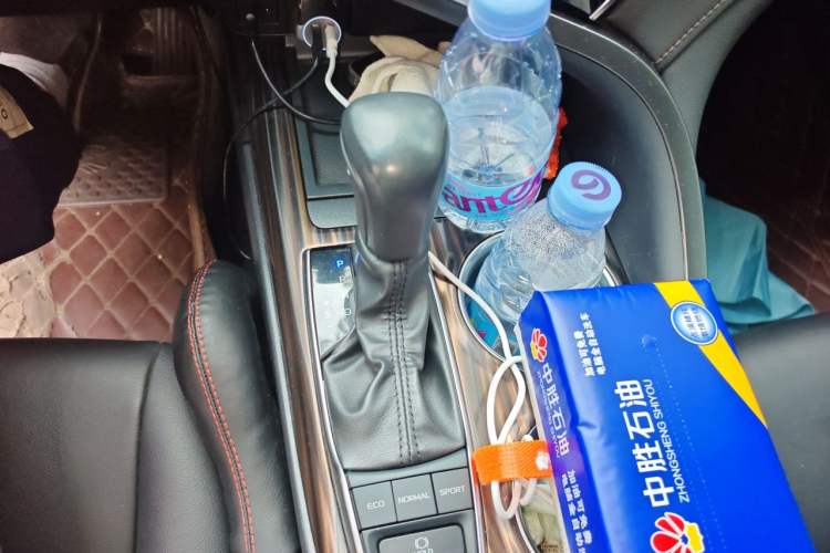 Used Toyota Camry 2019 2.5G Luxury Edition China VI Standard Gear Lever