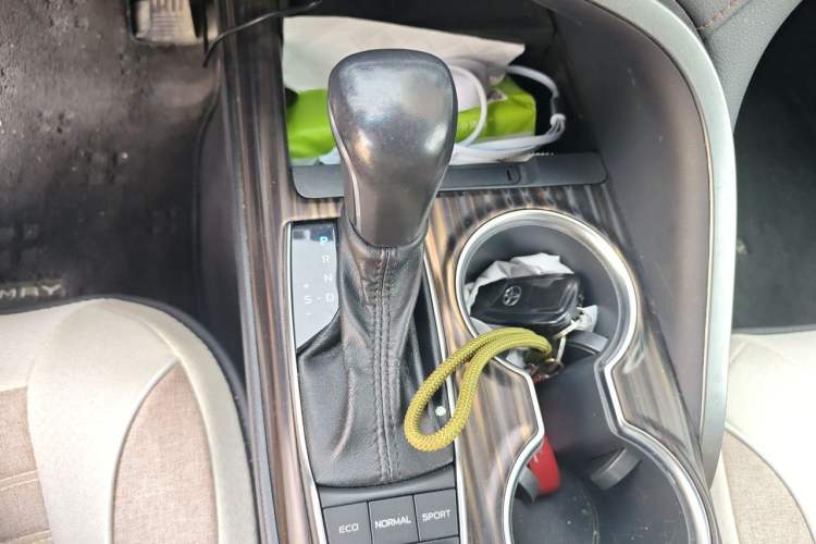 Used Toyota Camry 2019 2.5G Luxury Edition China V Standard Gear Lever