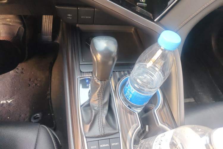 Used Toyota Camry 2019 Revised Version 2.5G Luxury Edition Gear Lever