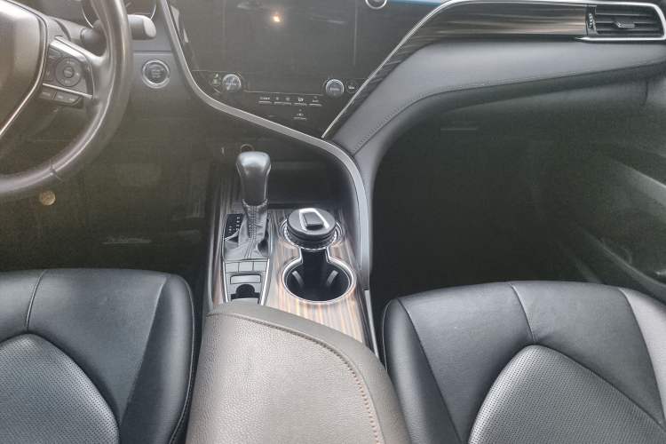 Used Toyota Camry 2019 2.5G Luxury Edition China VI Standard Gear Lever