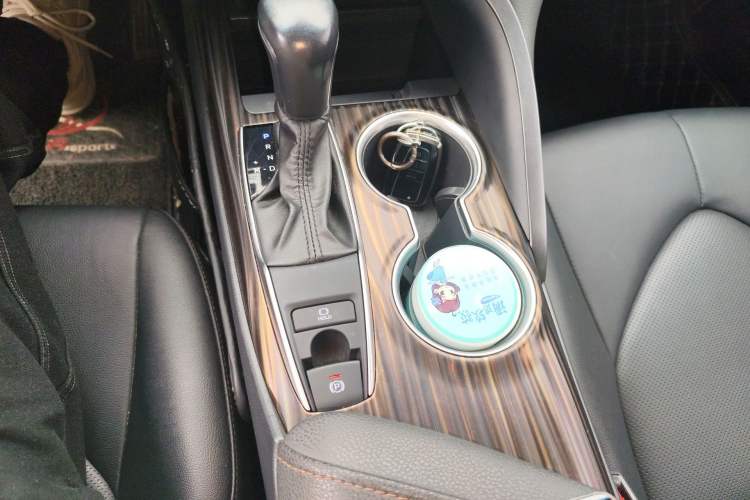 Used Toyota Camry 2019 Revised Version 2.0G Luxury Edition Gear Lever