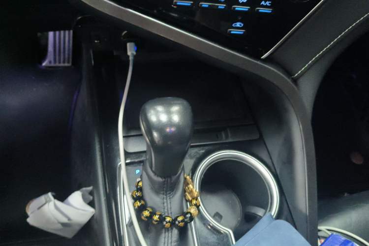 Used Toyota Camry 2019 2.5S FENGSHANG Version China VI Standard Gear Lever