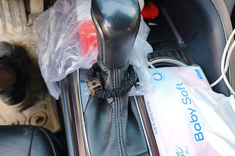 Used Toyota Camry 2019 2.0G Luxury Edition China VI Standard Gear Lever