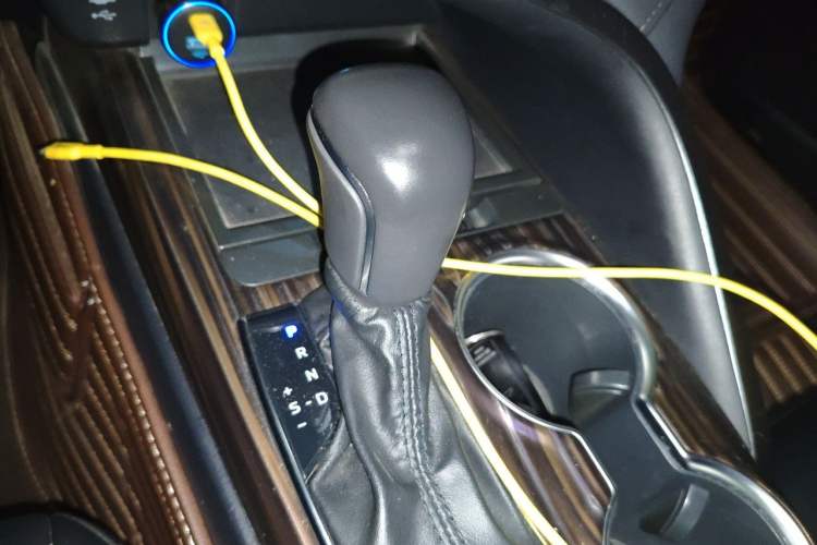 Used Toyota Camry 2019 Revised Version 2.5G Luxury Edition Gear Lever