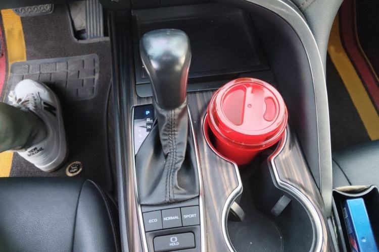 Used Toyota Camry 2019 Revised Version 2.5G Luxury Edition Gear Lever