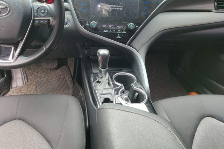 Used Toyota Camry 2019 2.0S FENGSHANG Version China VI Standard Gear Lever