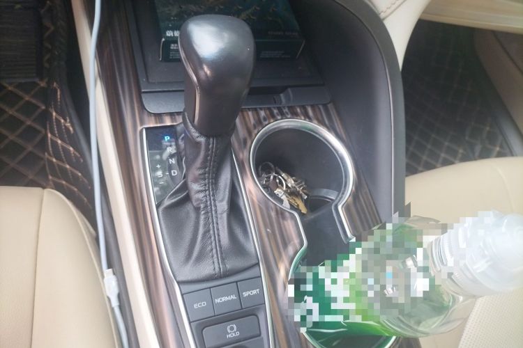 Used Toyota Camry 2019 2.5G Luxury Edition China VI Standard Gear Lever