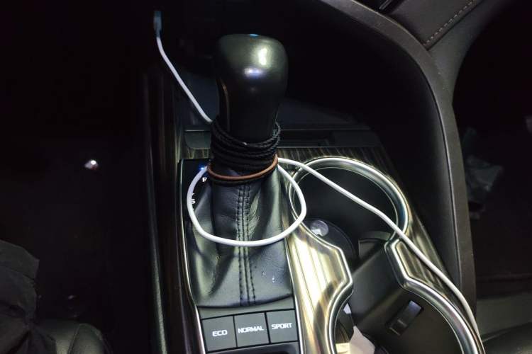 Used Toyota Camry 2019 2.5G Luxury Edition China VI Standard Gear Lever