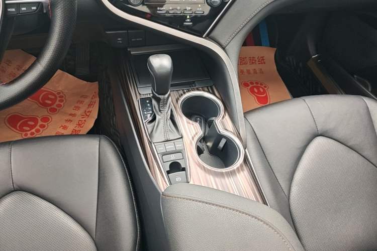 Used Toyota Camry 2019 Revised Version 2.5G Luxury Edition Gear Lever