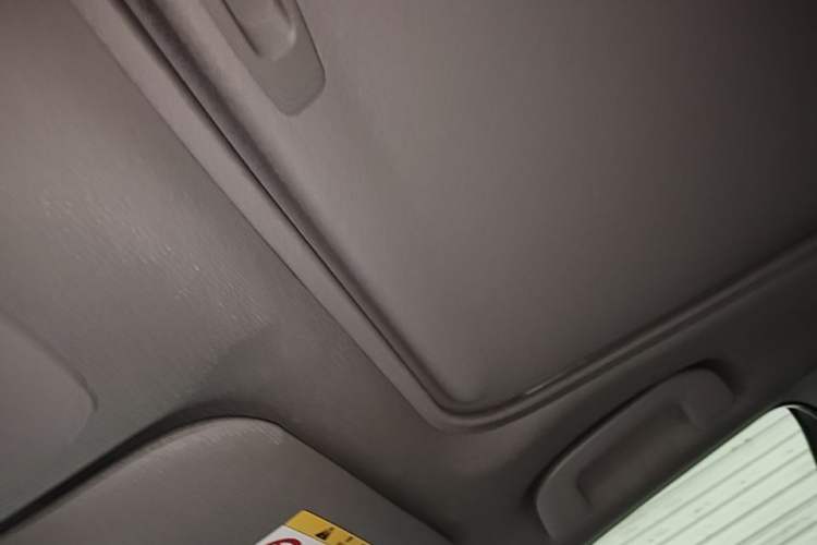 Used Toyota Camry 2019 2.0G Luxury Edition China VI Standard Headliner