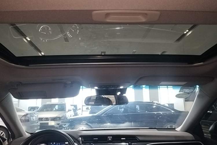 Used Toyota Camry 2019 2.0G Luxury Edition China VI Standard Headliner
