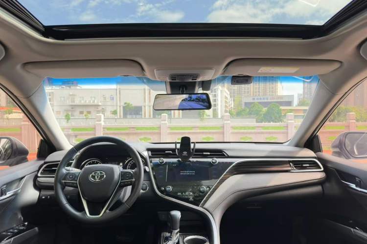 Used Toyota Camry 2019 Revised Version 2.0G Luxury Edition Headliner