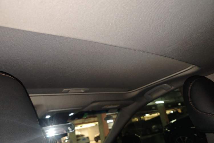 Used Toyota Camry 2019 2.0G Luxury Edition China VI Standard Headliner