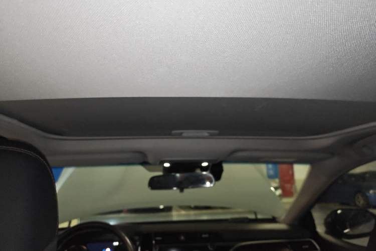 Used Toyota Camry 2019 2.0G Luxury Edition China VI Standard Headliner