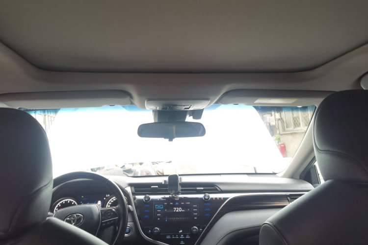 Used Toyota Camry 2019 2.5G Luxury Edition China VI Standard Headliner