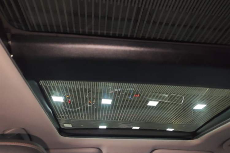 Used Toyota Camry 2019 Dual-Engine 2.5 HG Luxury Edition China VI Standard Headliner