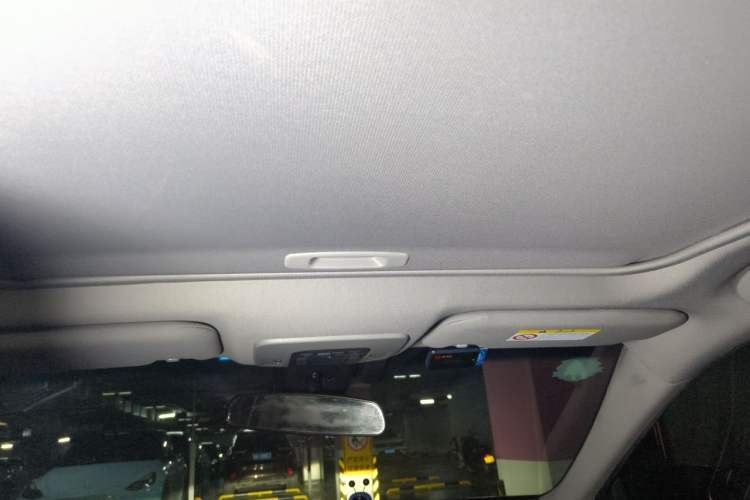 Used Toyota Camry 2019 Revised Version 2.0G Luxury Edition Headliner