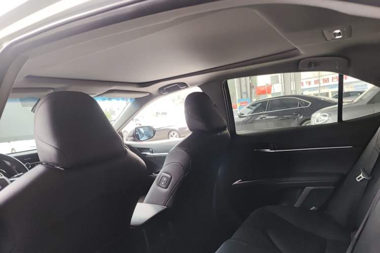Used Toyota Camry 2019 2.5G Luxury Edition China VI Standard Headliner
